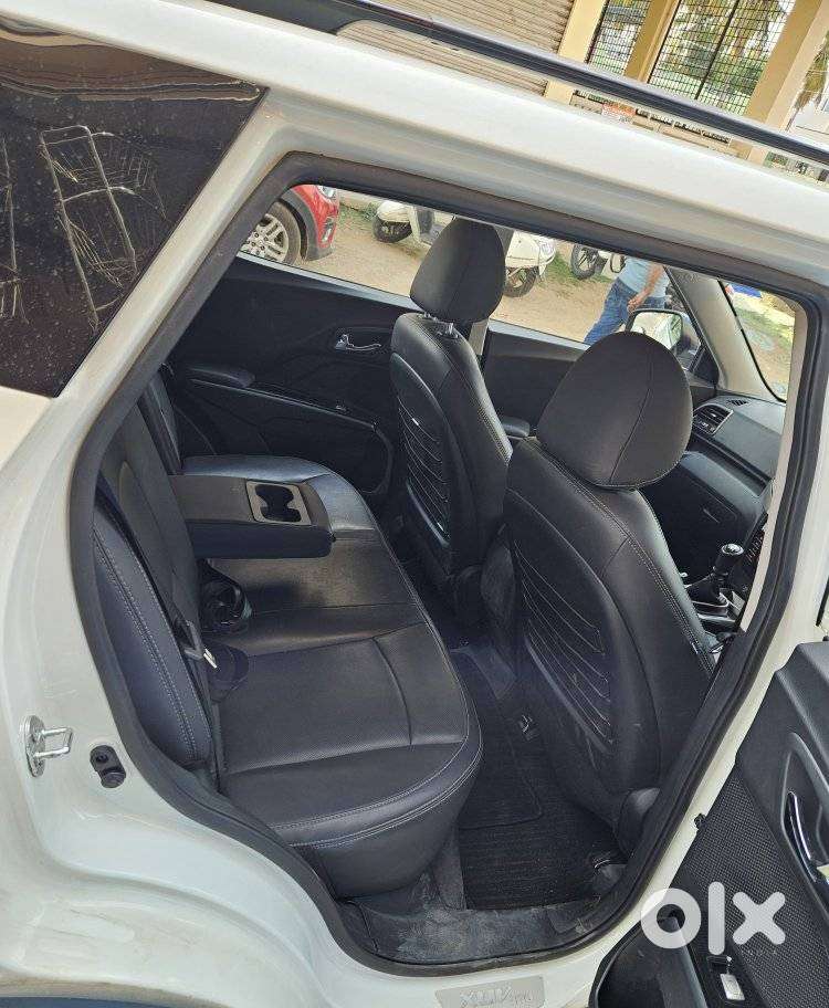 Mahindra Xuv300 W8 Option, 2022, Petrol
