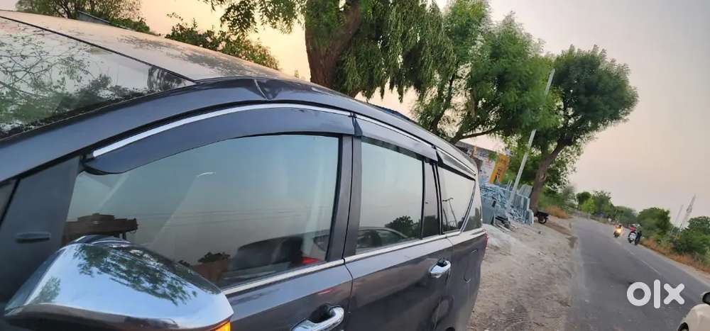 Toyota Innova Crysta 2016 Diesel Manual