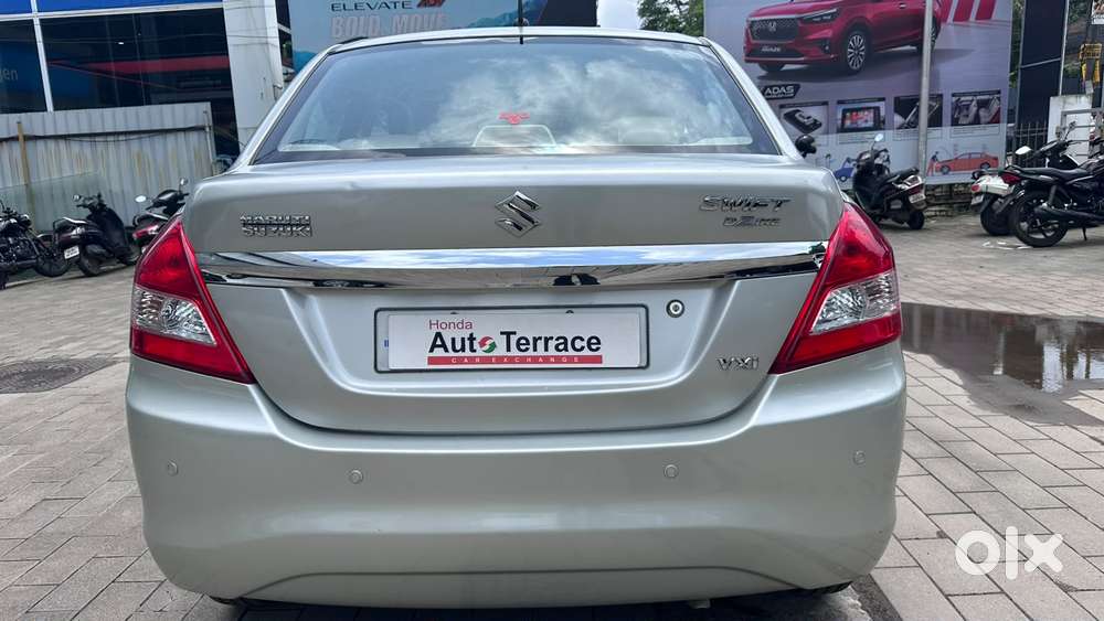 Maruti Suzuki Swift Dzire Vxi Optional, 2016, Petrol