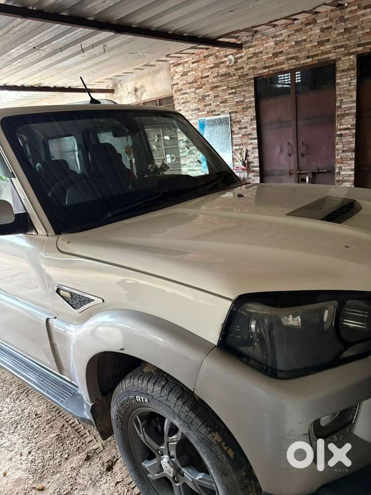 Mahindra Scorpio Diesel 2016