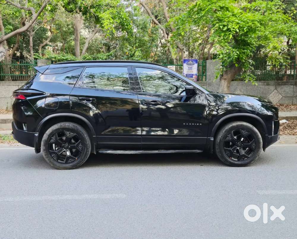 Tata Harrier Adventure Plus Dark Edition