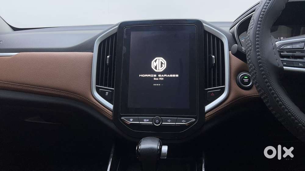 Mg Hector Plus 1.5 Sharp Turbo Cvt 6 Str, 2022, Petrol