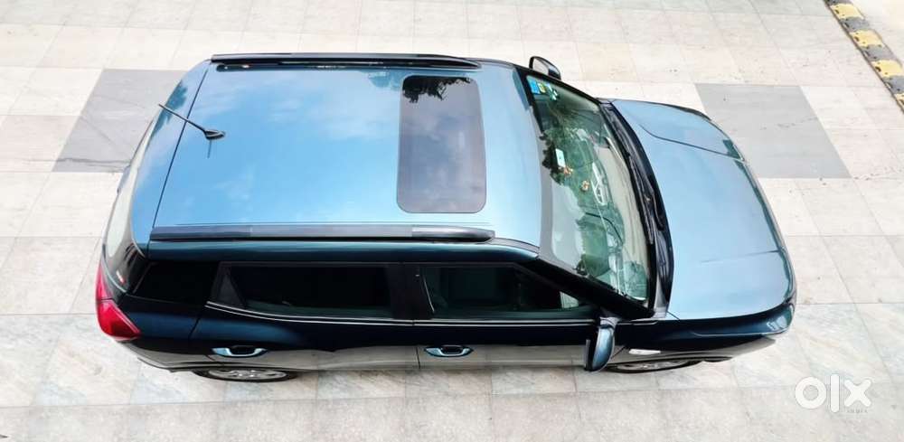 Mahindra Xuv300 1.2 W6 Amt Petrol, 2023, Petrol