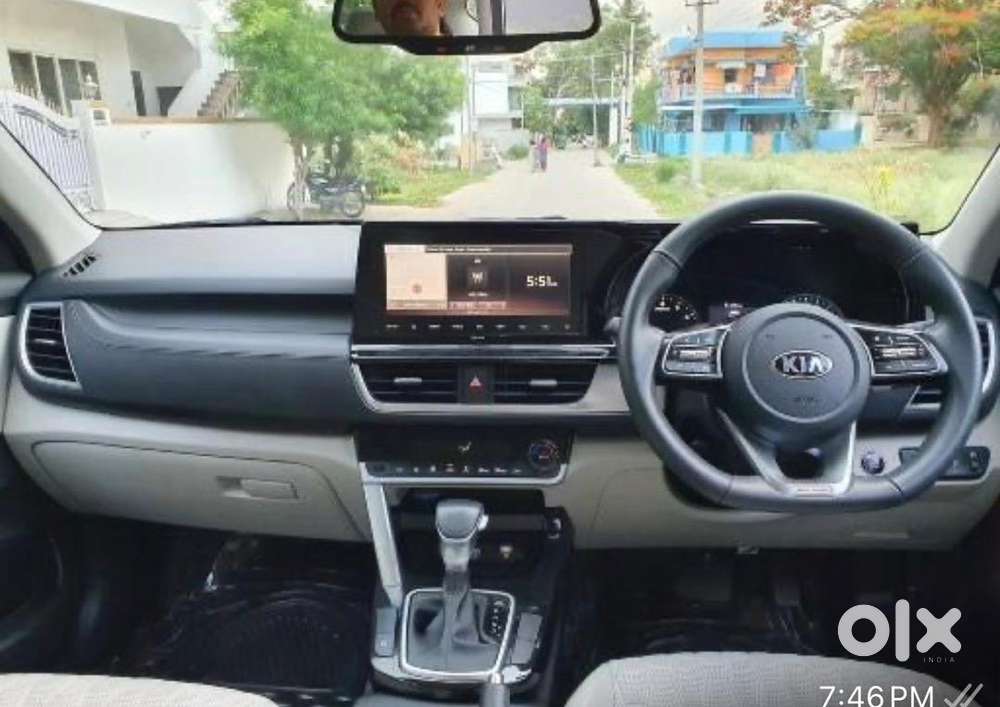 Kia Seltos 2020 White Petrol 95000 Km Driven