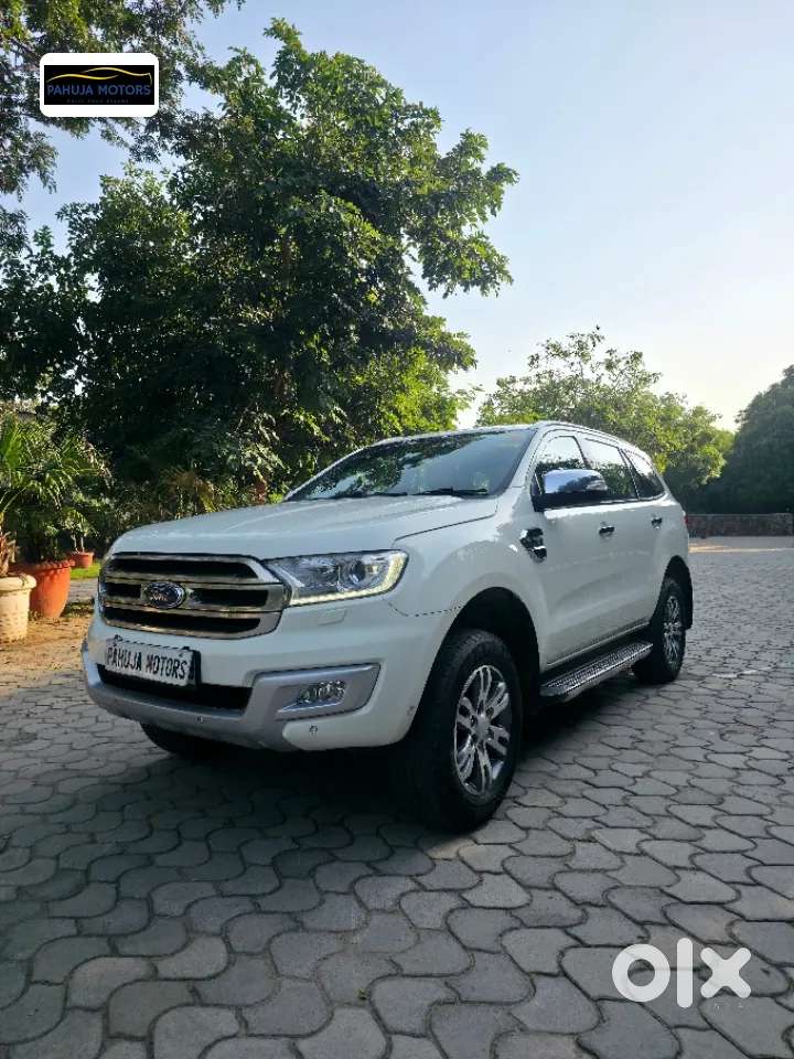 Ford Endeavour 3.2 Titanium At 4x4, 2017, Diesel