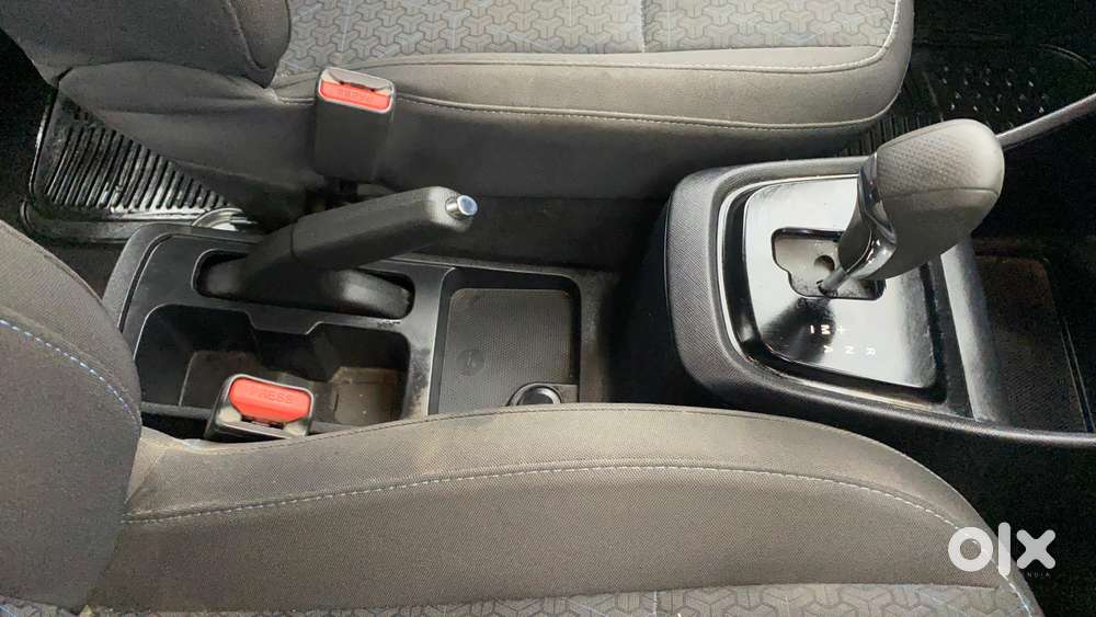 Tata Punch 1.2 Revotron Creative Amt Dual Tone, 2023, Petrol
