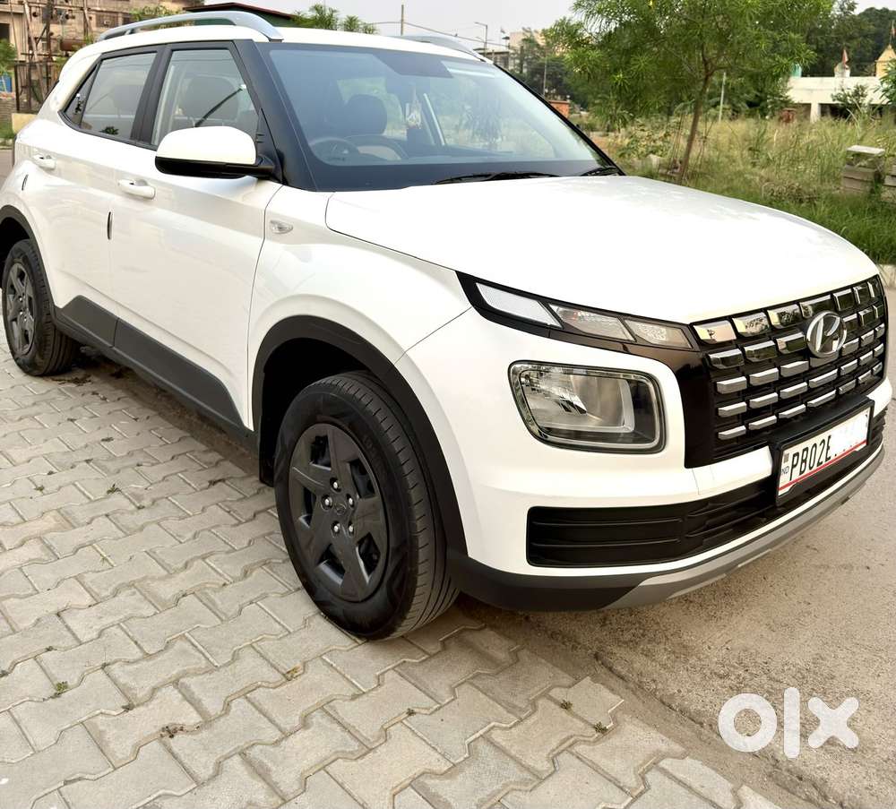 Hyundai Venue S Plus Mt 1.2 Kappa, 2024, Petrol