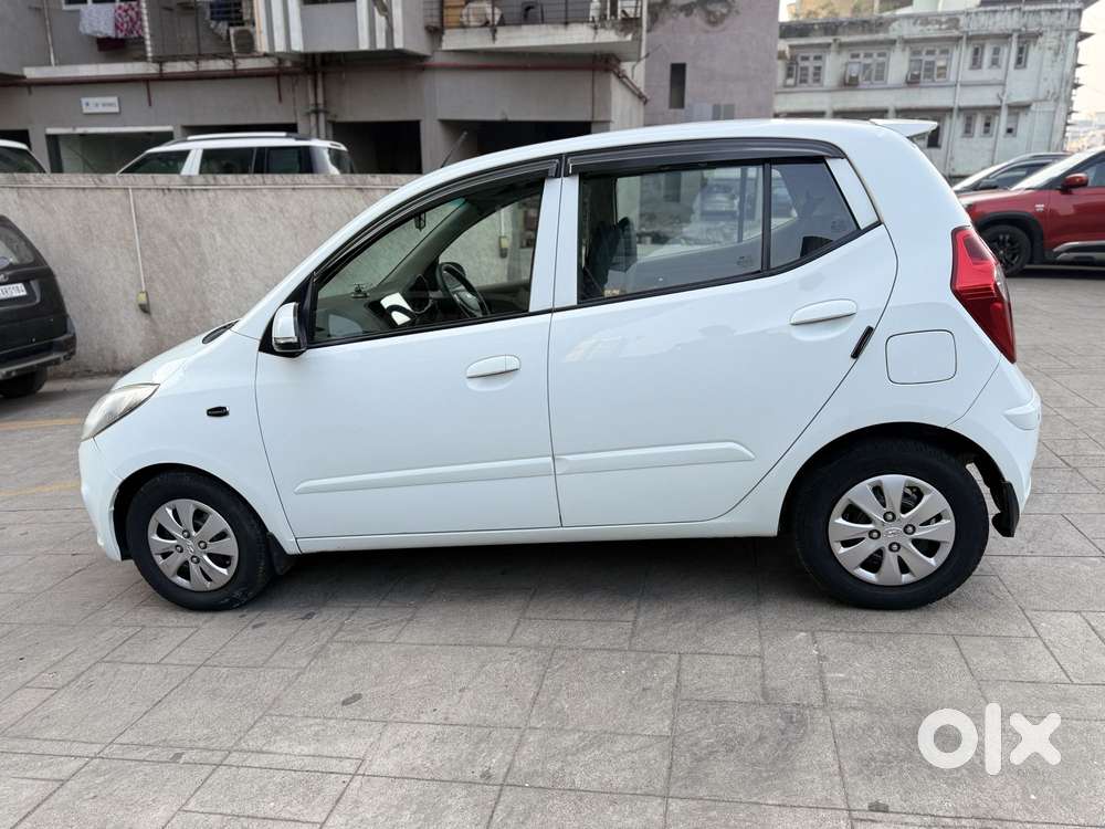Hyundai I10 Asta Sunroof At, 2012, Petrol