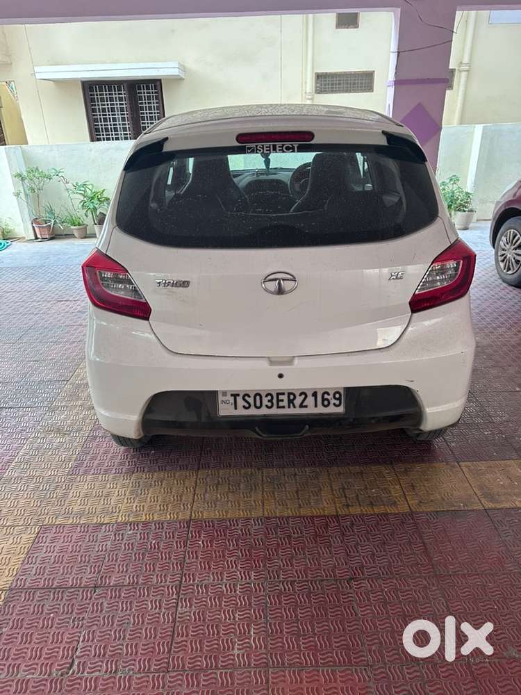 Tata Tiago Petrol 2017