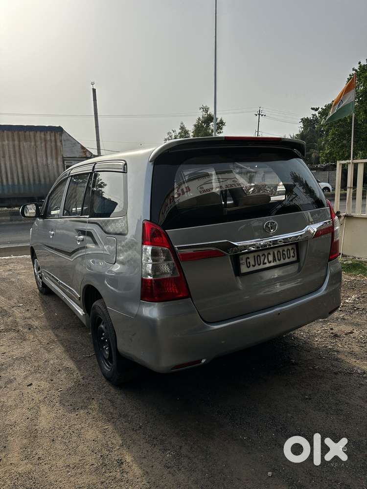 Toyota Innova 2.5 G (diesel) 8 Seater, 2015, Diesel