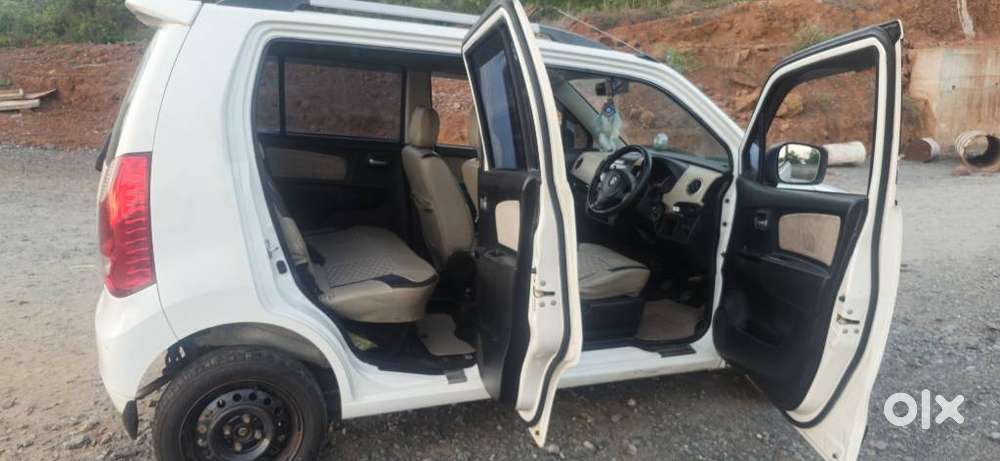Maruti Suzuki Wagon R 1.0 Vxi Plus, 2018, Petrol