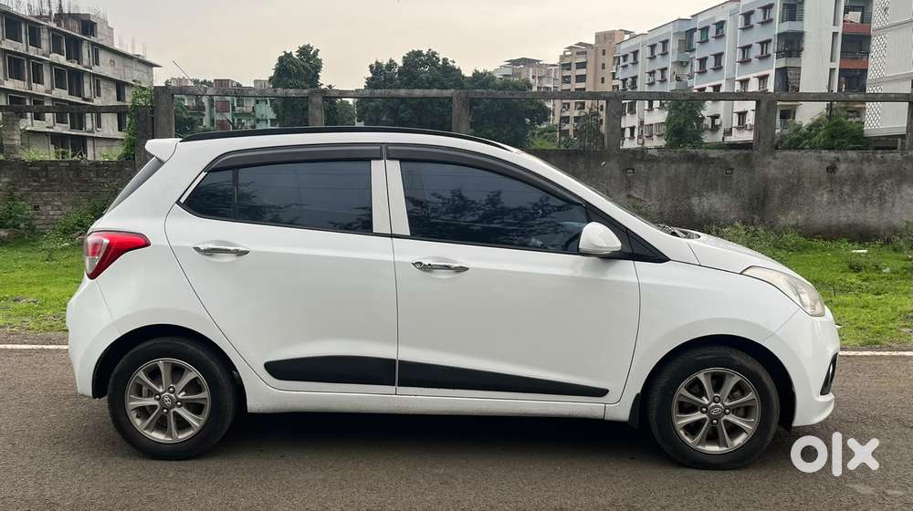 Hyundai Grand I10 Asta Option, 2015, Petrol