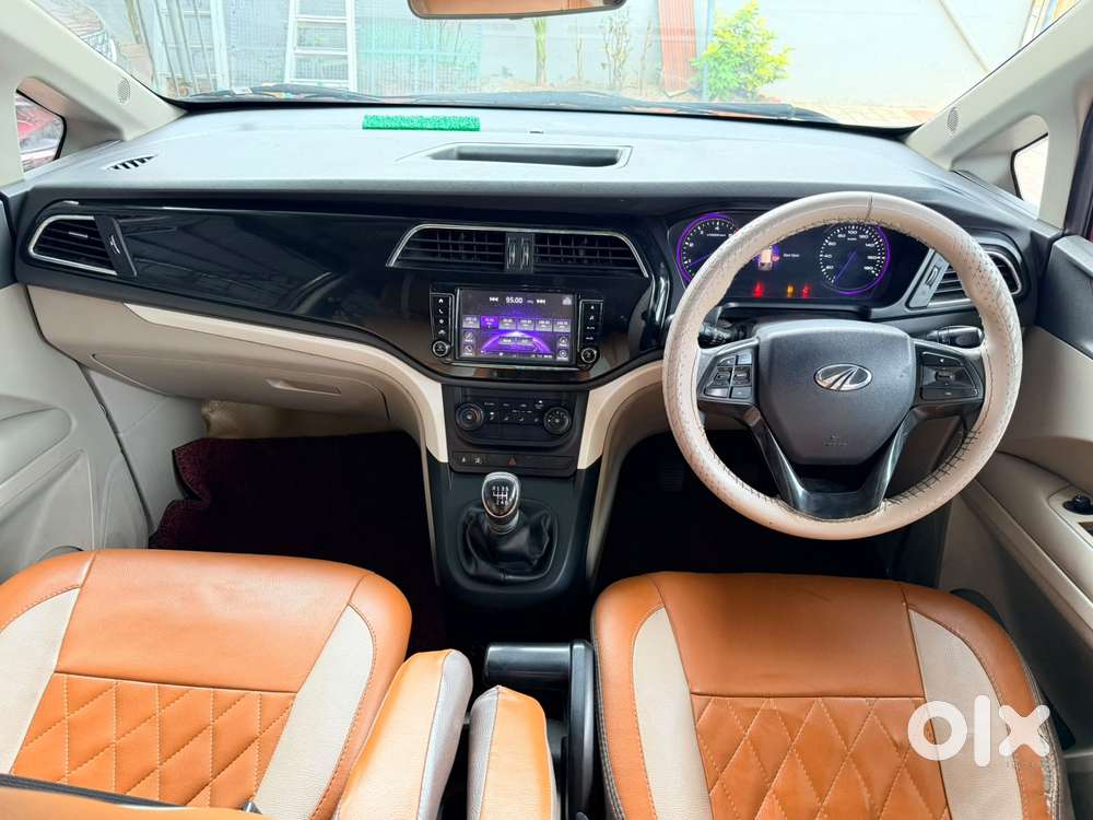 Mahindra Marazzo M6 8str, 2018, Diesel
