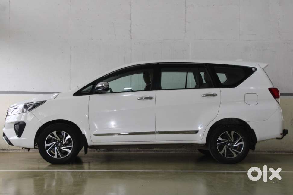 Toyota Innova Crysta [2020-ongoing] 2.7 Gx At 7 Str, 2022, Petrol