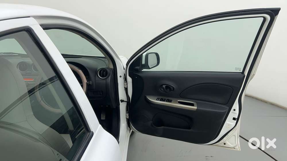 Nissan Micra Active Xv, 2016, Petrol