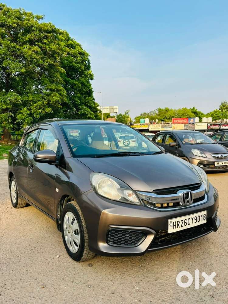 Honda Amaze Petrol 2016 . Both Keys. Insurance Valid. 2 Airbags