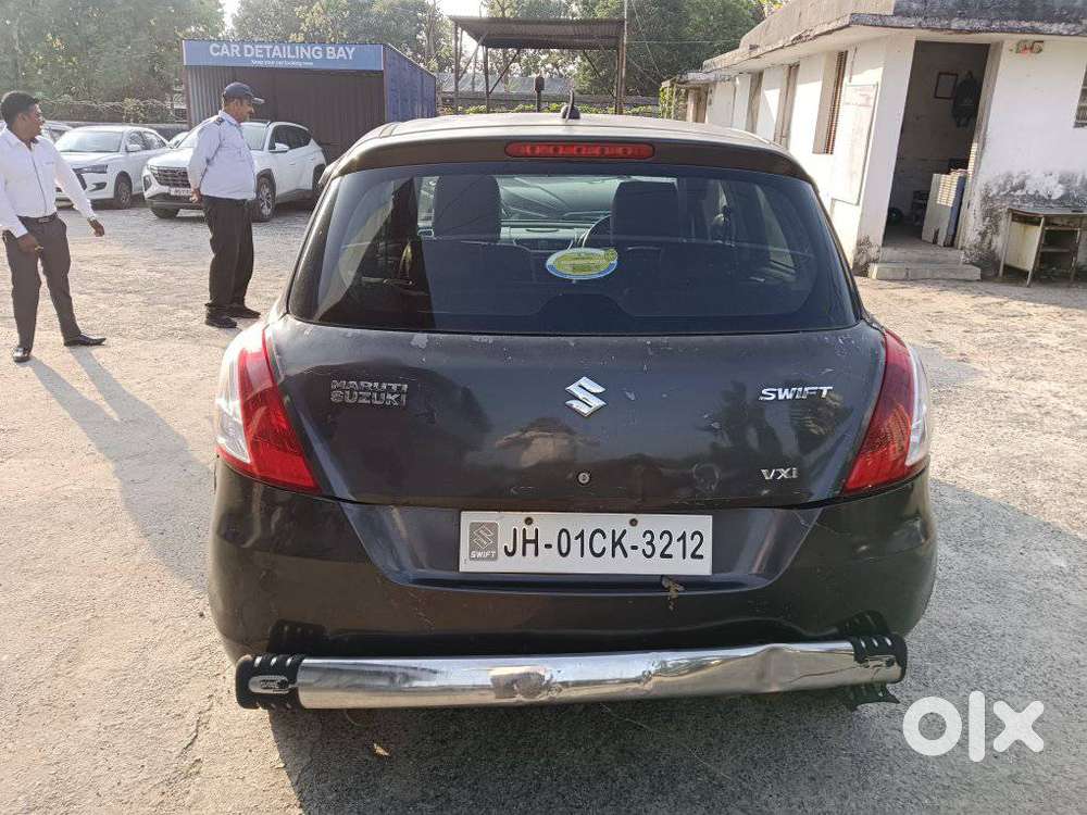 Maruti Suzuki Swift Vxi 1.2 Abs Bs-iv, 2017, Petrol