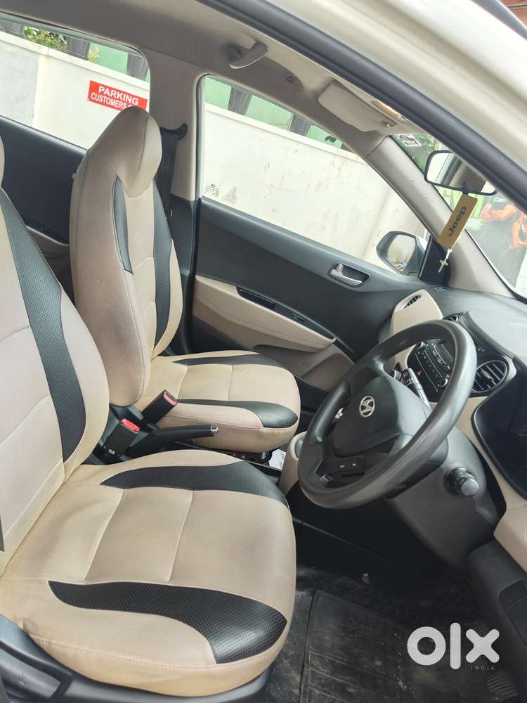 Hyundai Grand I10 Crdi Sportz, 2015, Petrol