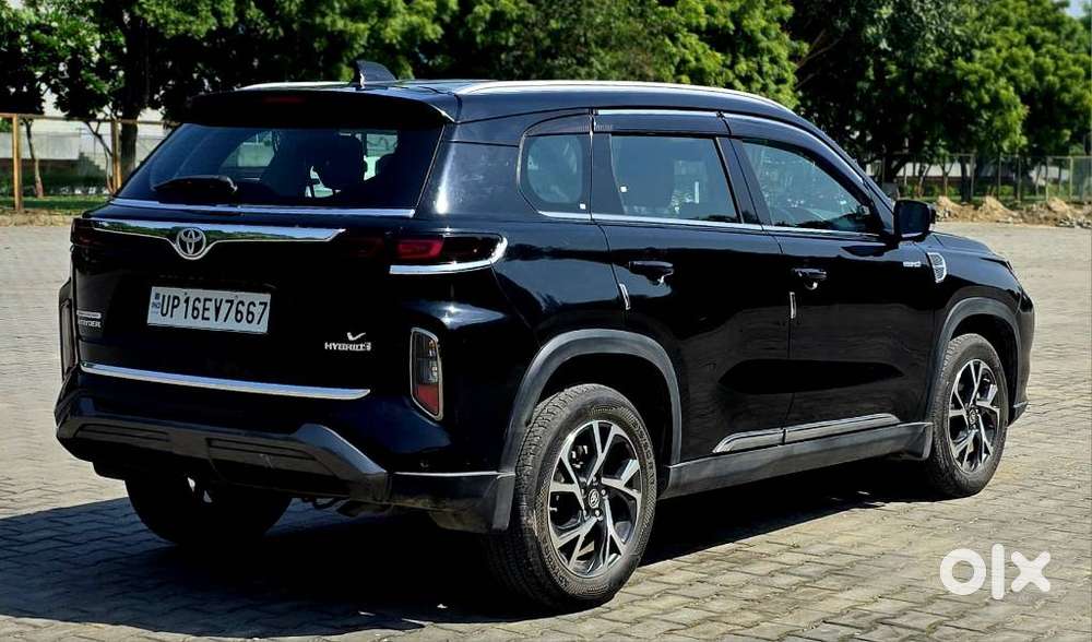 Toyota Urban Cruiser Hyryder 1.5 V Hybrid, 2025, Cng & Hybrids