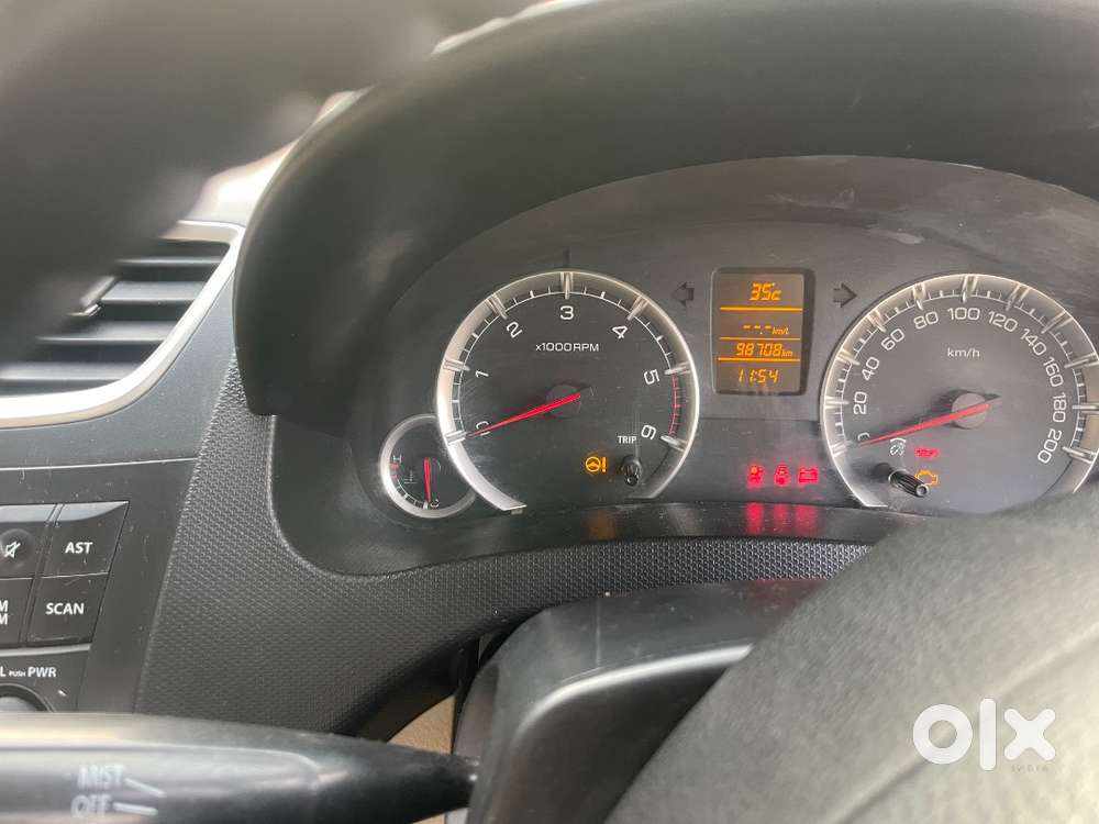 Maruti Suzuki Swift Dzire 2014 Diesel 98000 Km Driven