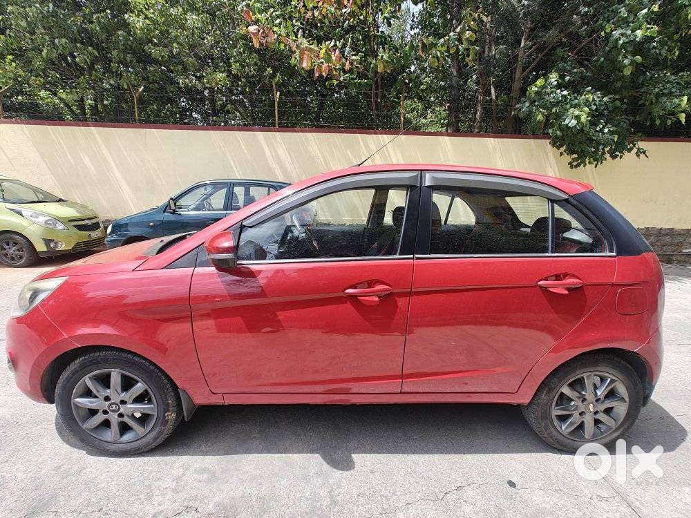 Tata Bolt Revotron Xt, 2015, Petrol