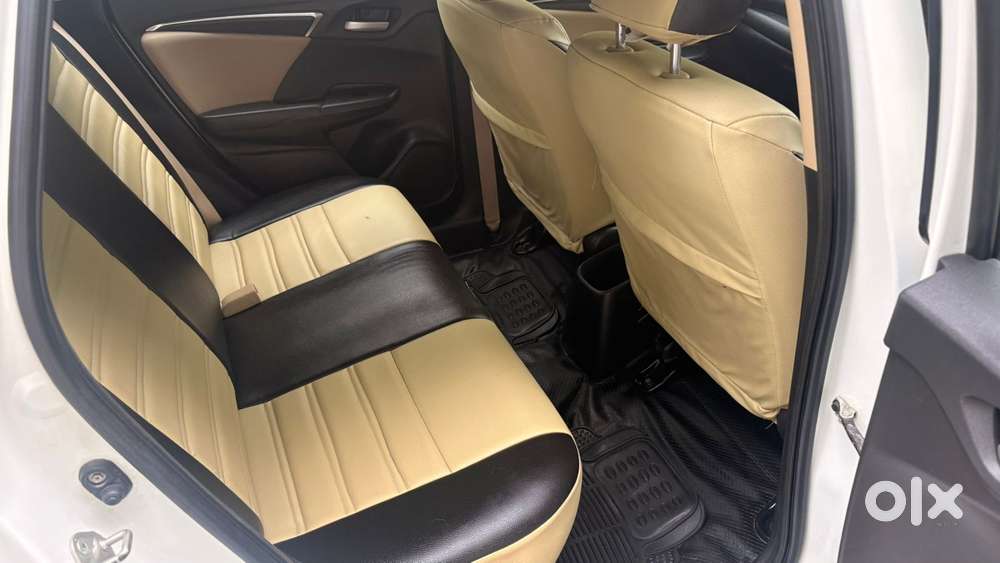 Honda Jazz V Mt Privilege, 2017, Petrol