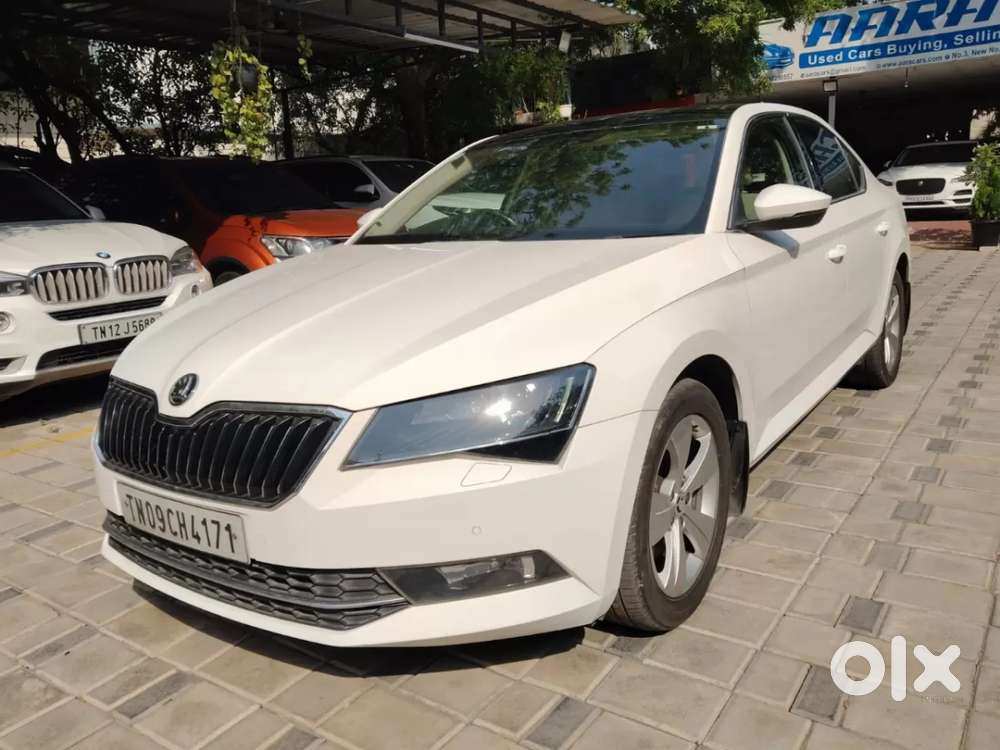 Skoda Superb [2014-2016] 1.8 Style Tsi At, 2017, Petrol