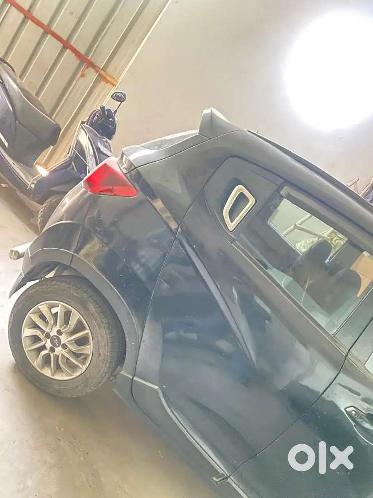 Selling My Mahindra Kuv 100