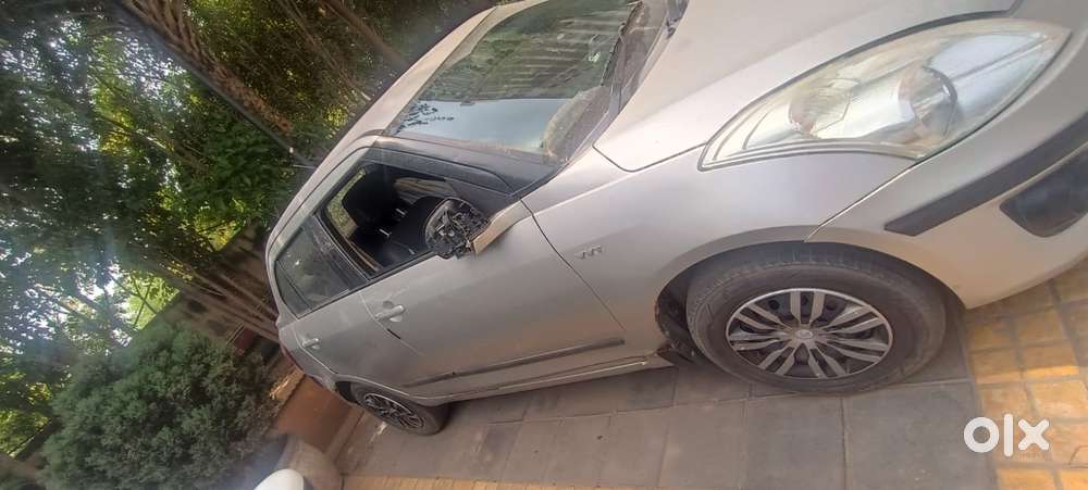 Maruti Suzuki Swift Dzire 1.2 Vxi Bsiv, 2013, Petrol