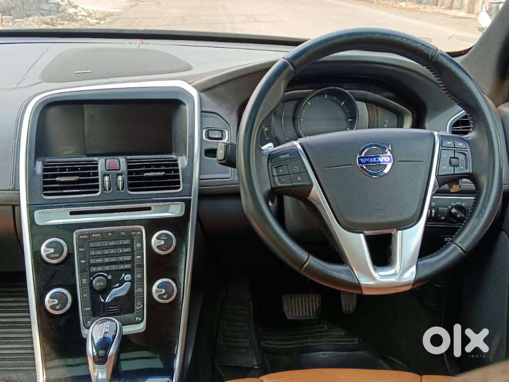 Volvo Xc60 D5 Awd Automatic, 2017, Diesel