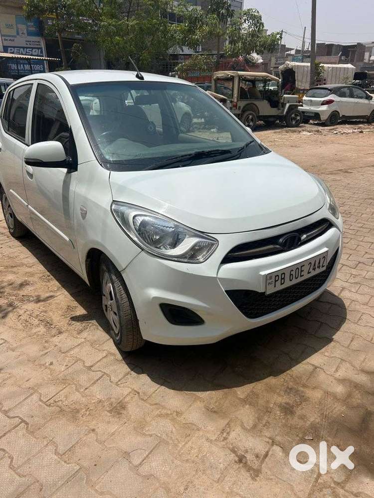 Hyundai I10 Sportz At, 2011, Petrol