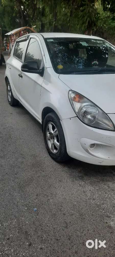 Hyundai I20 2012 Diesel 75233 Km Driven