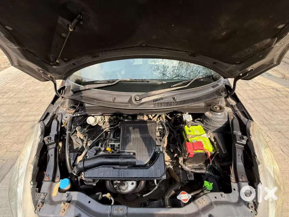 Maruti Suzuki Swift Dzire 1.3 Vxi, 2014, Petrol