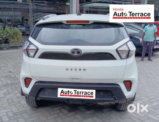 Tata Nexon Amt 1.2 Revotron Xma, 2023, Petrol