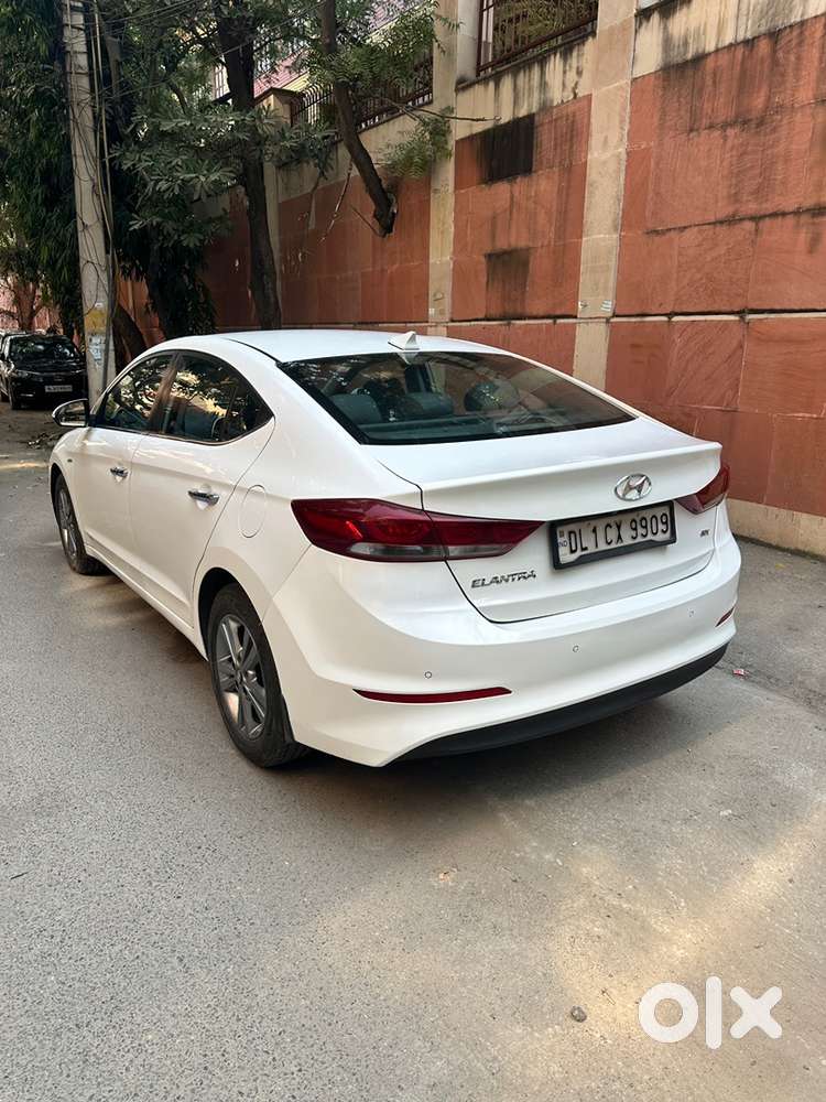 Hyundai New Elantra 2017 Petrol At 52000 Km Driven Mint Condition