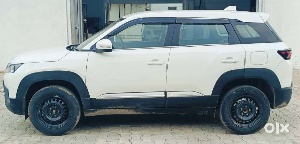 Maruti Suzuki Brezza 1.5 Lxi Cng, 2023, Cng & Hybrids