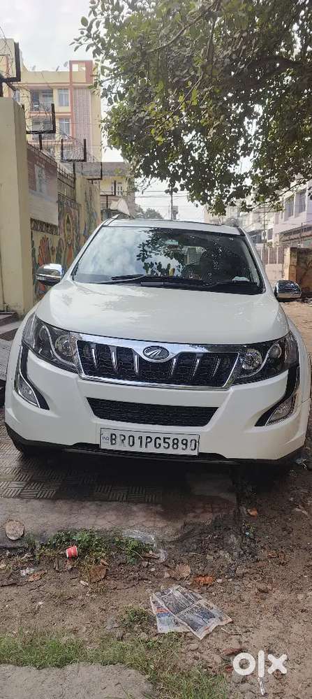 Mahindra Xuv500 2017 Diesel 35600 Km Driven