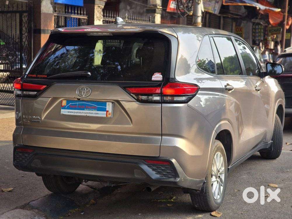 Toyota Innova Hycross 2.0 G-slf 8 Str, 2023, Petrol