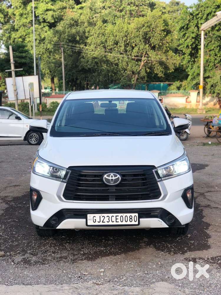 Toyota Innova Crysta [2020-ongoing] 2.4 Gx At 8 Str, 2021, Diesel