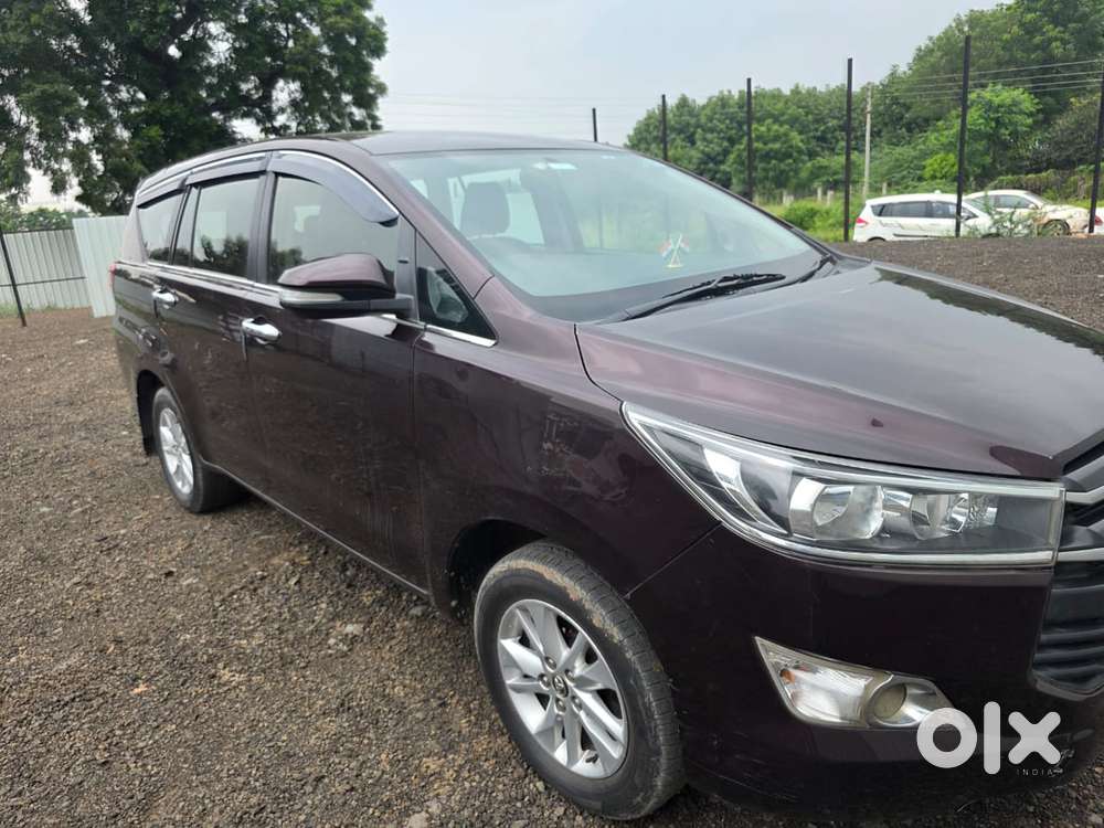 Toyota Innova Crysta 2.4 G Mt 8s, 2016, Diesel