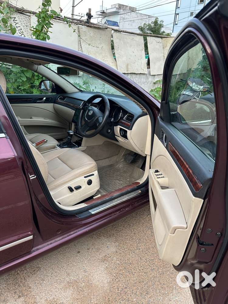 Skoda Superb 2011 2.0 Tdi Automatic