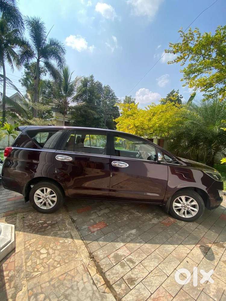 Toyota Innova Crysta 2017 Diesel 120000 Km Driven