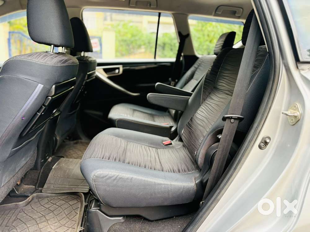 Toyota Innova Crysta 2.4 V 7 Str, 2017, Diesel