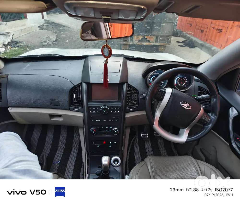 Mahindra Xuv500 2.2 W10 2017