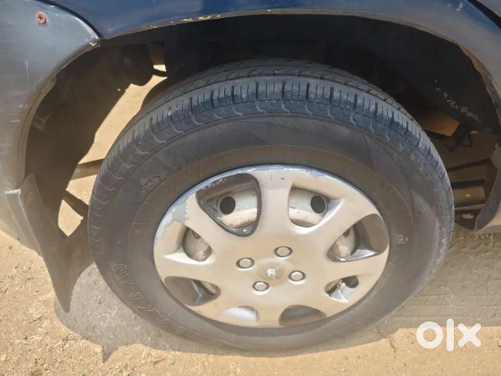 4 Seel Tyres New Battery