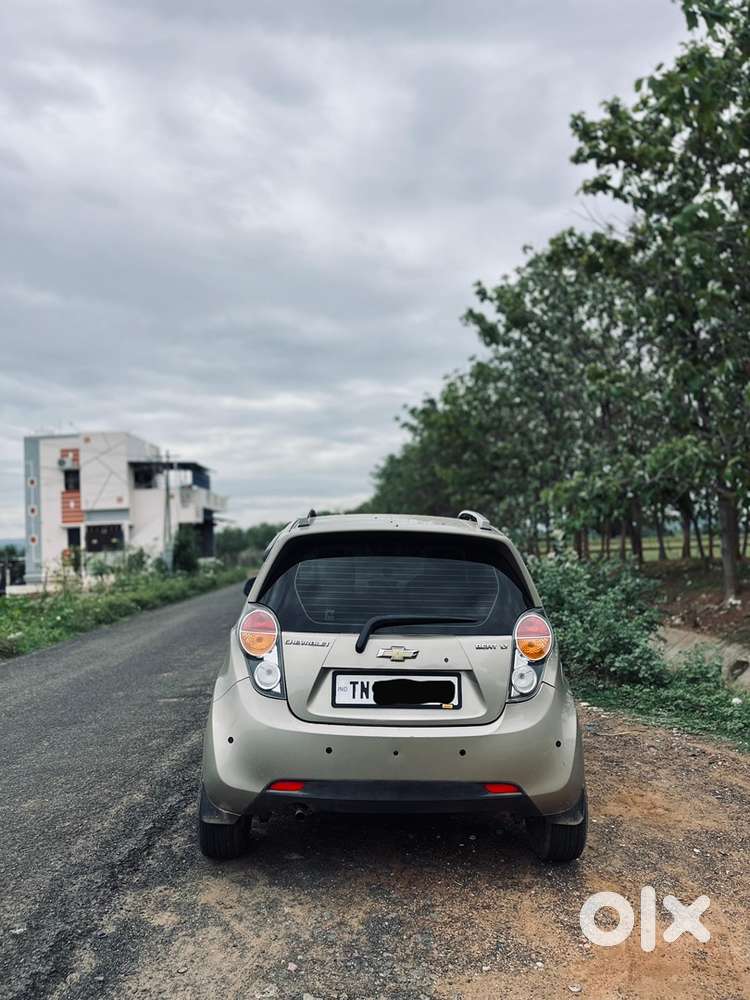 Gold Chevrolet Beat Lt Petrol 2010 Car