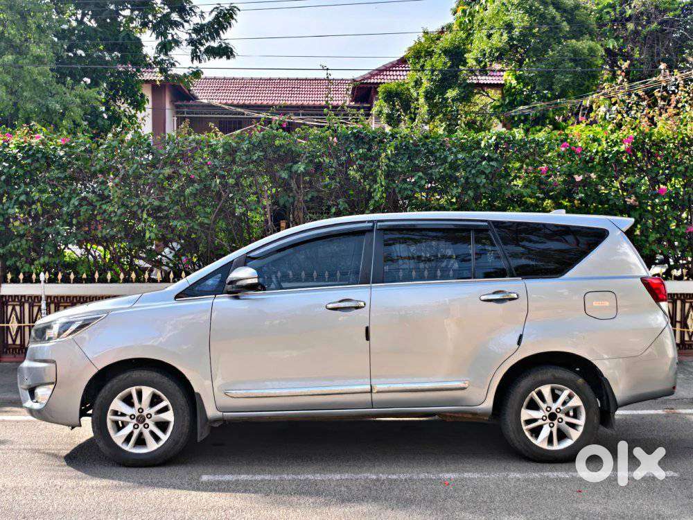 Toyota Innova Crysta 2.4 Gx Mt, 2017, Diesel
