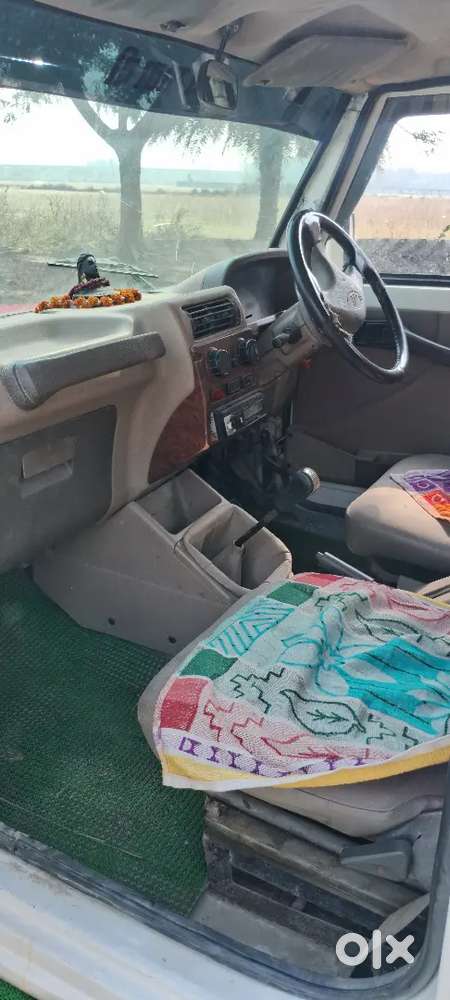 बोलेरो Slx 2wd 7star 2011 Model