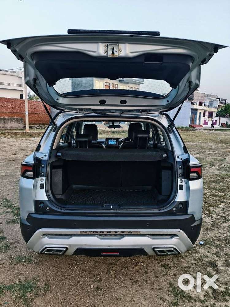 Maruti Suzuki Brezza 1.5 Zxi Plus Smart Hybrid, 2022, Petrol