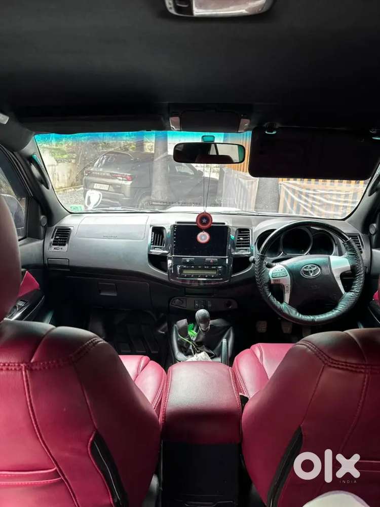 Toyota Fortuner 2011 Diesel 120000 Km Driven